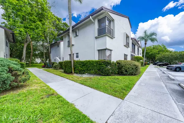 3147 Cocoplum Circle, Coconut Creek, FL 33063