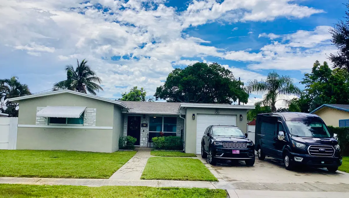 720 SW 69th Avenue, Pembroke Pines, FL 33023 - #1