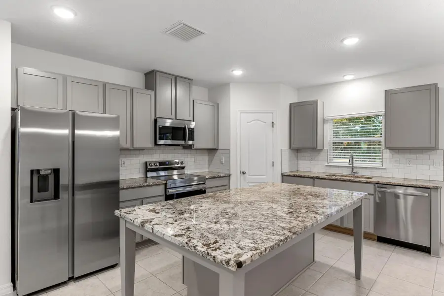 3970 Collegiate Boulevard, Lakeland, FL 33803 - #2