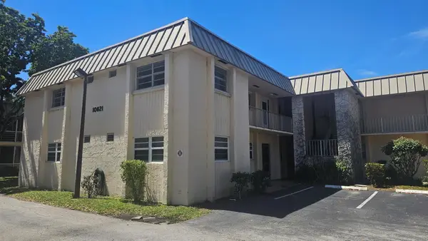 10821 N Military Trail #4, Palm Beach Gardens, FL 33410