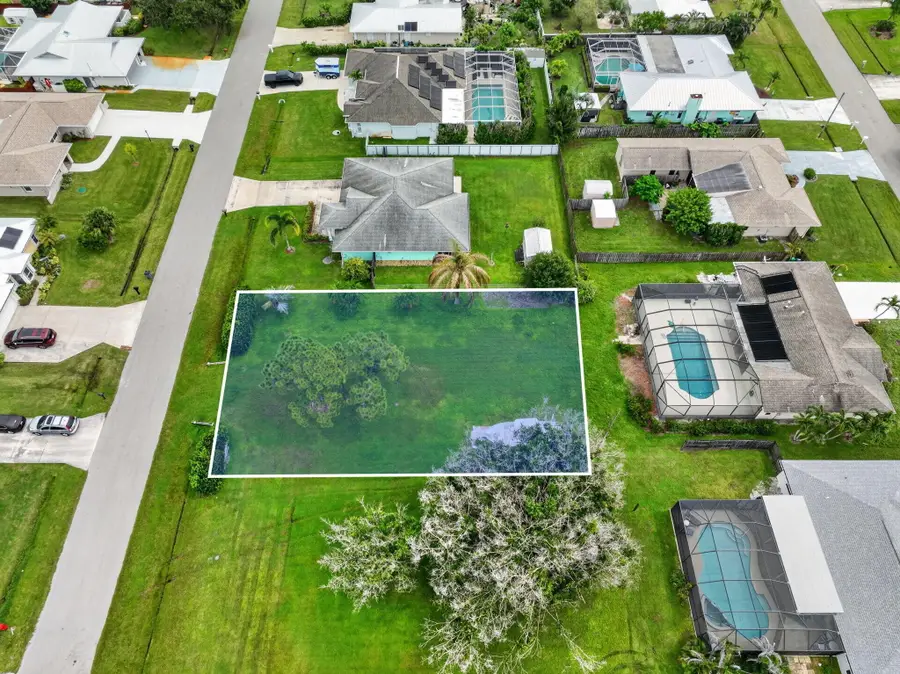642 SE Tanner Avenue, Port Saint Lucie, FL 34984 - #3