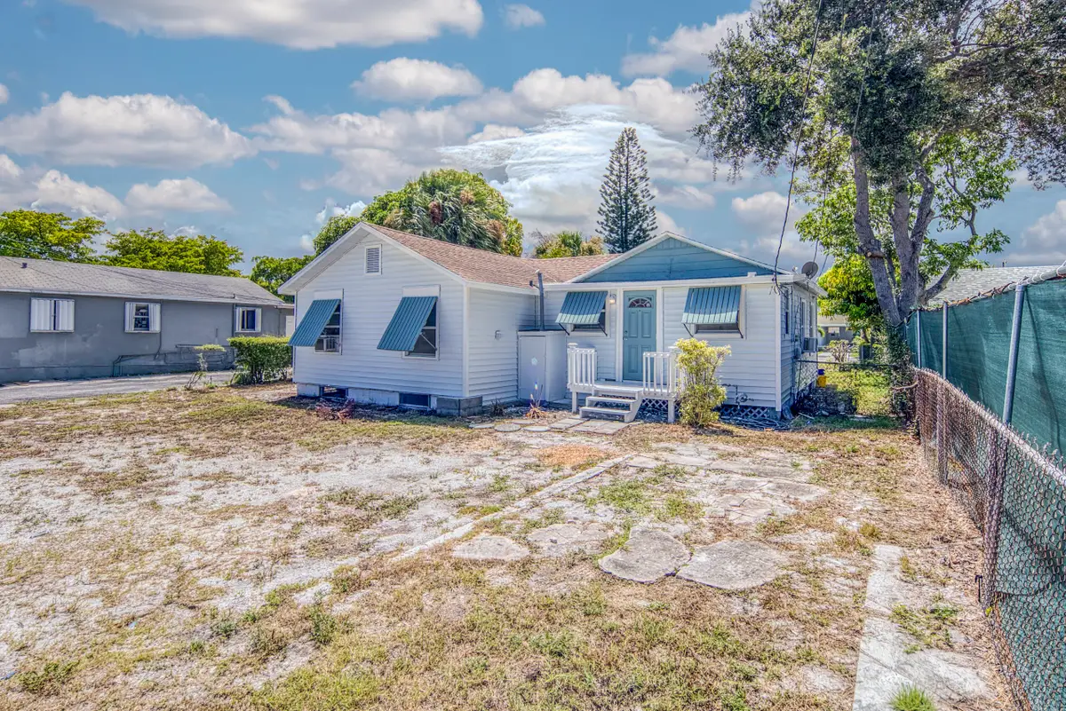 708 N H Street, Lake Worth Beach, FL 33460 - #1