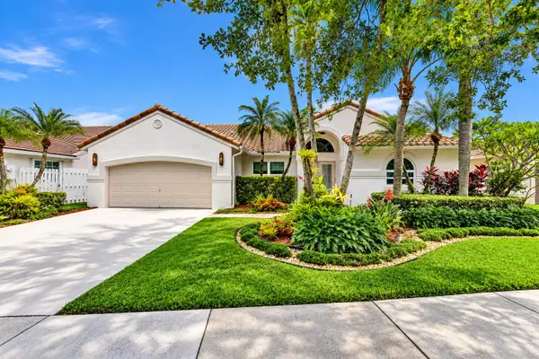 788 Lake Boulevard, Weston, FL 33326