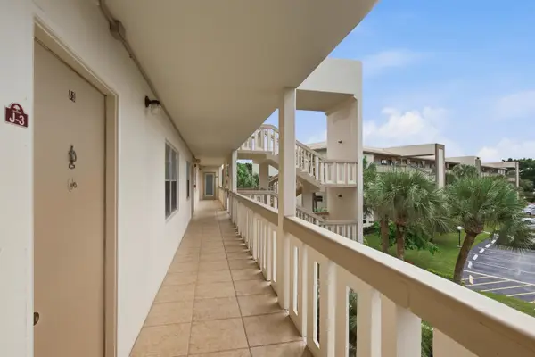 2905 Victoria Place #J3, Coconut Creek, FL 33066