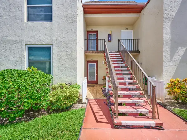 9 Willowbrook Lane #107, Delray Beach, FL 33446