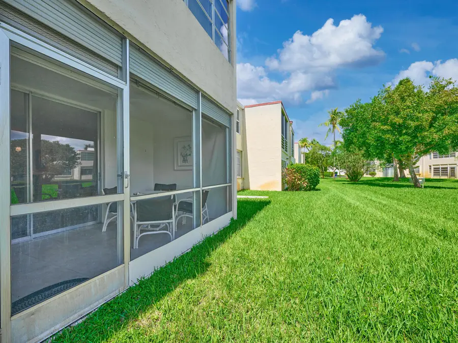 9 Willowbrook Lane #107, Delray Beach, FL 33446 - #3