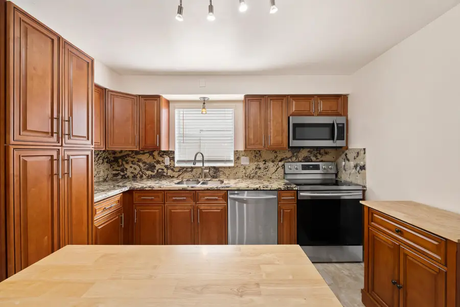 51 NE 49th Street, Fort Lauderdale, FL 33334 - #3