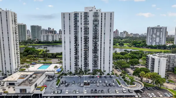 3625 N Country Club Drive #1807, Aventura, FL 33180