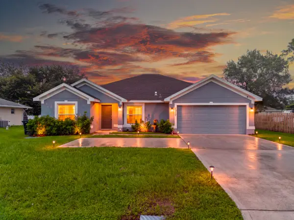 1317 SE Sandia Drive, Port St Lucie, FL 34983