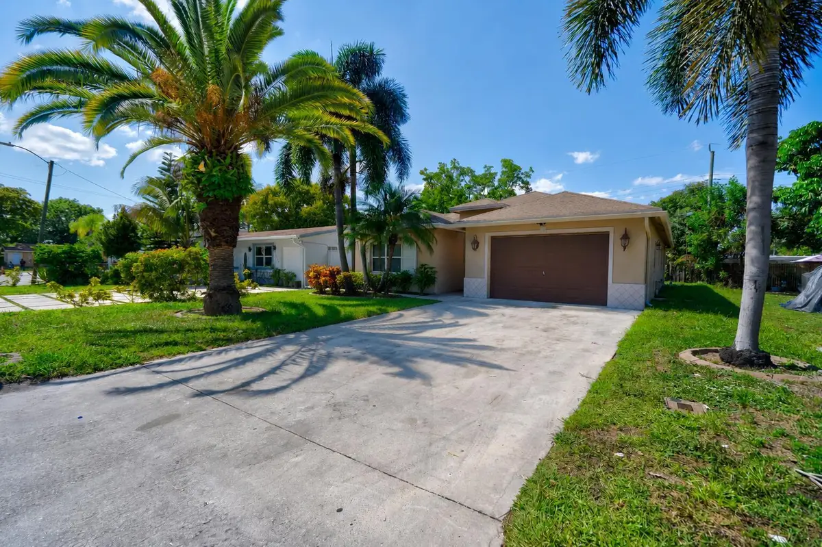 2241 NW 3rd Street, Pompano Beach, FL 33069 - #1