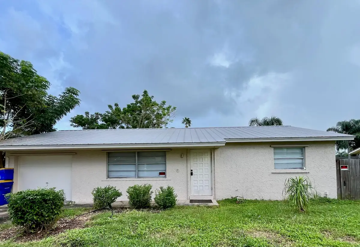 1860 SE Madison Street, Stuart, FL 34997 - #1