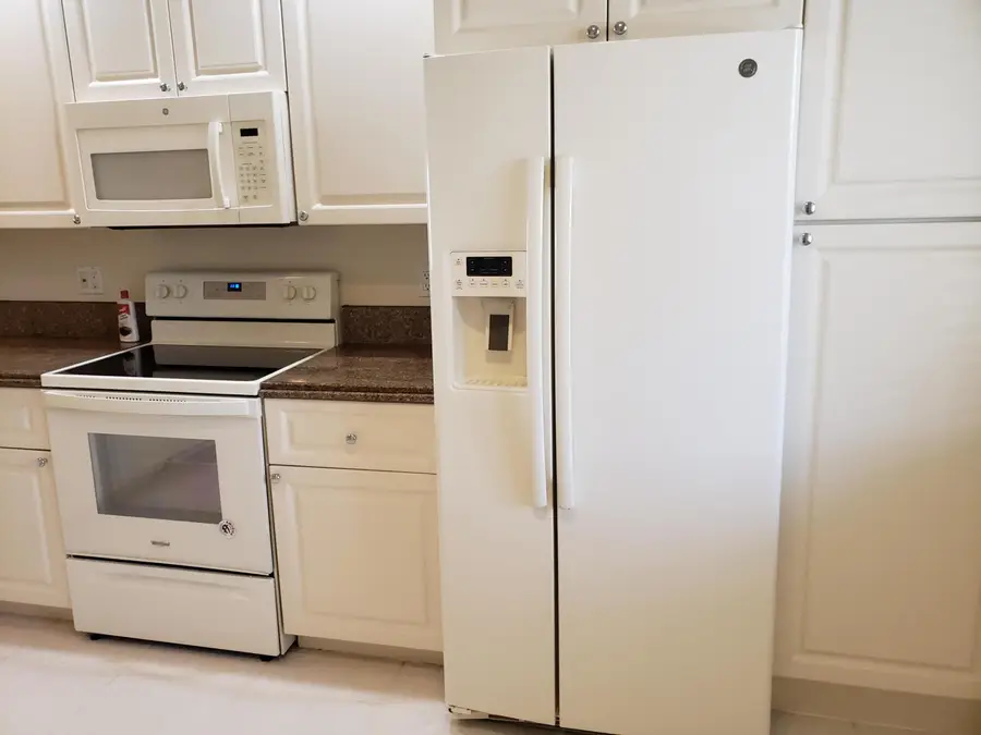 11 Harbour Isle Drive W #201, Fort Pierce, FL 34949 - #3