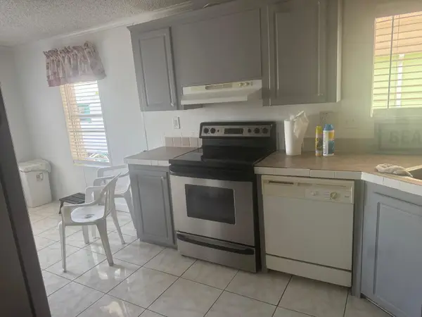 8267 SE Swan Avenue Se #8267, Hobe Sound, FL 33455
