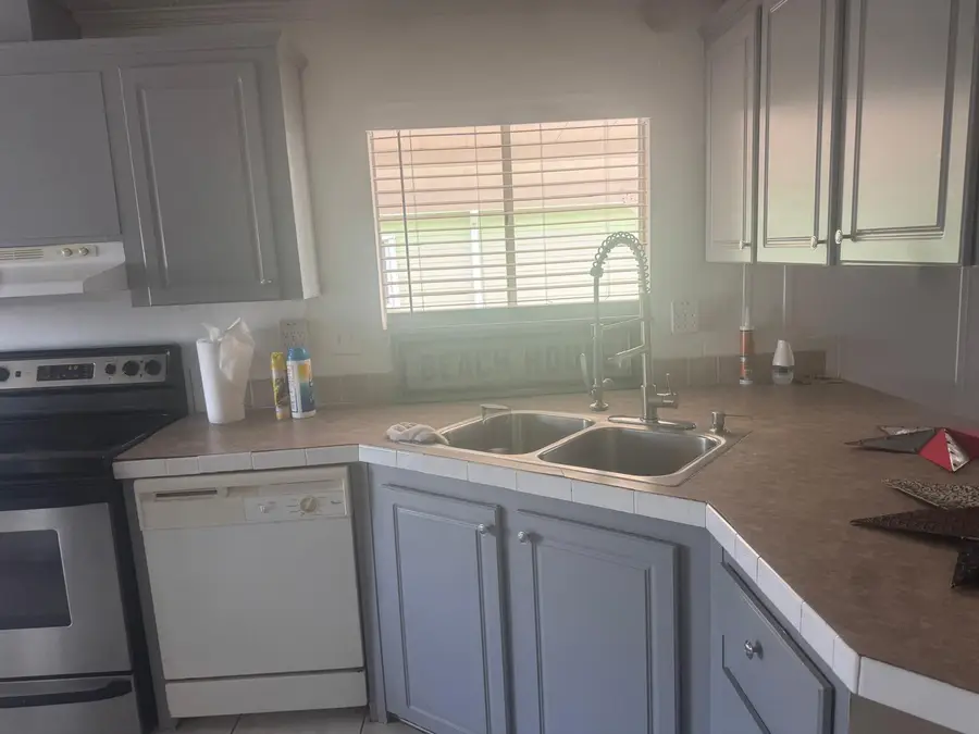 8267 SE Swan Avenue Se #8267, Hobe Sound, FL 33455 - #3