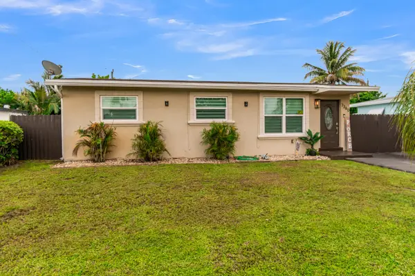 7360 Arthur Street, Hollywood, FL 33024