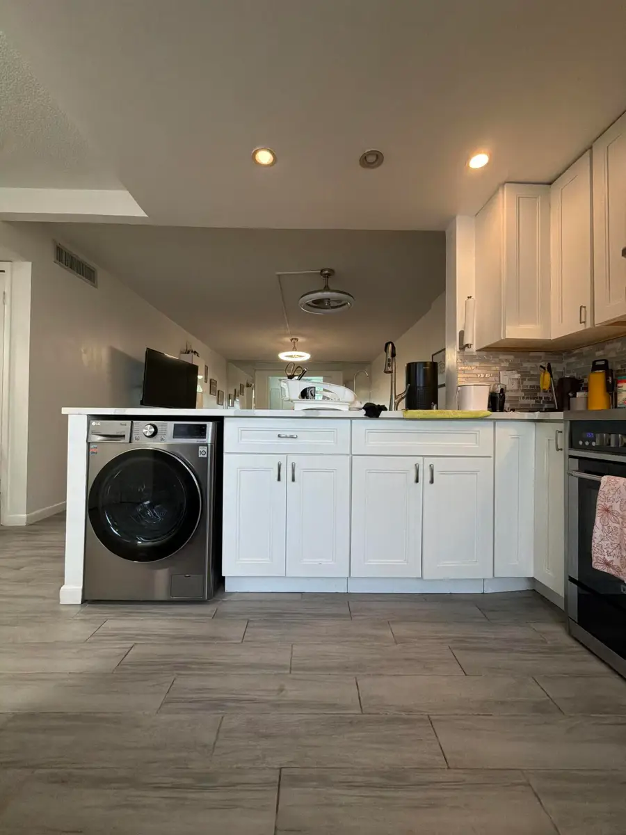 320 NE 12th Avenue #105, Hallandale Beach, FL 33009 - #2