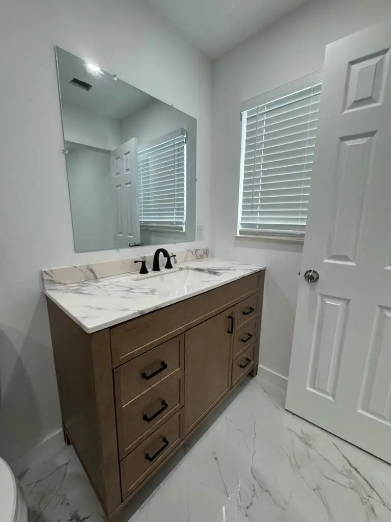 1031 NW 10th Avenue, Fort Lauderdale, FL 33311 - #2