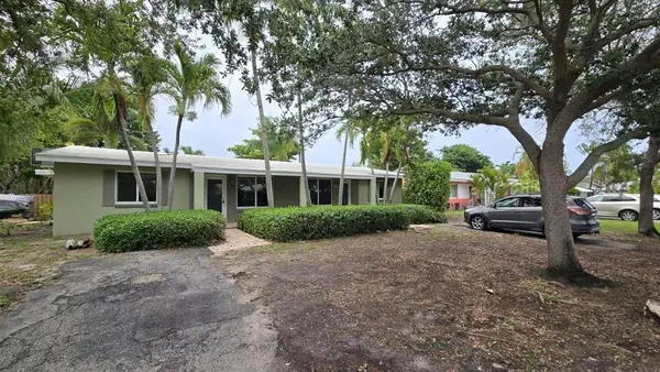 1401 NE 21st Street #1-2, Wilton Manors, FL 33305