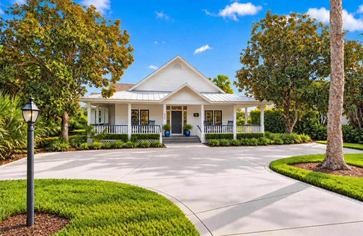 807 Carolina Circle Sw, Vero Beach, FL 32962 - #1