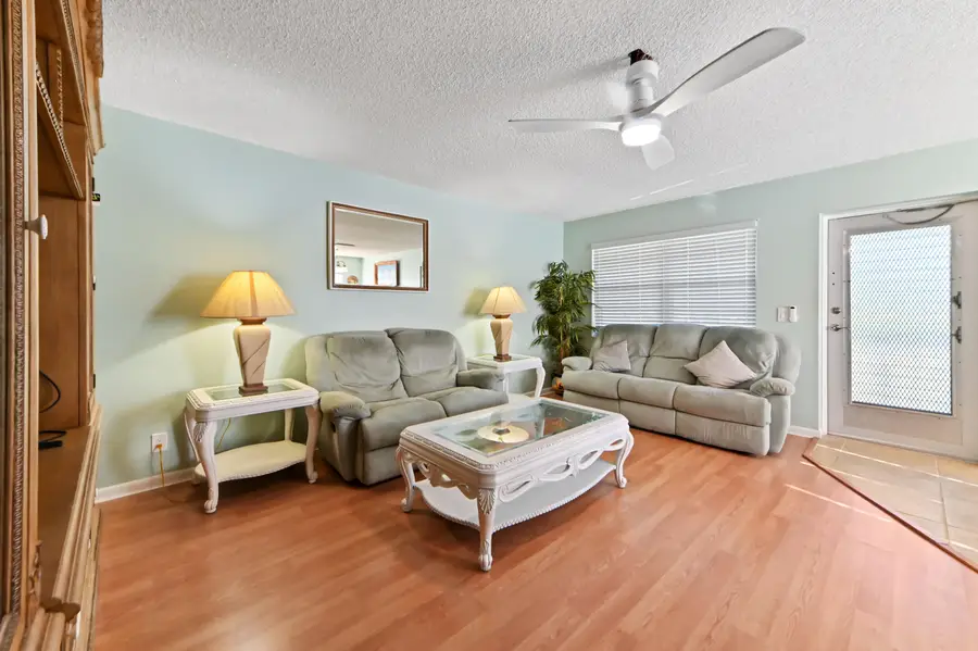 277 Northampton N, West Palm Beach, FL 33417 - #3