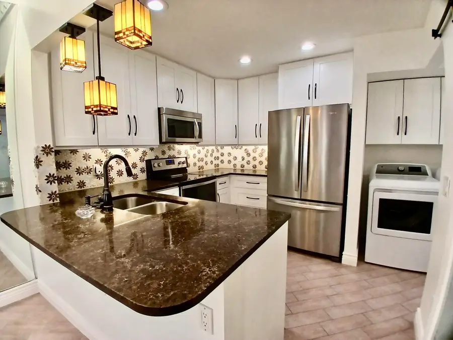 4131 Palm Bay Circle #D, West Palm Beach, FL 33406 - #3
