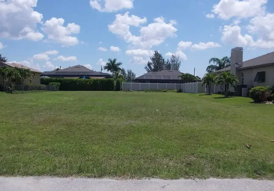 3015 SW 26th Court, Cape Coral, FL 33914 - #3