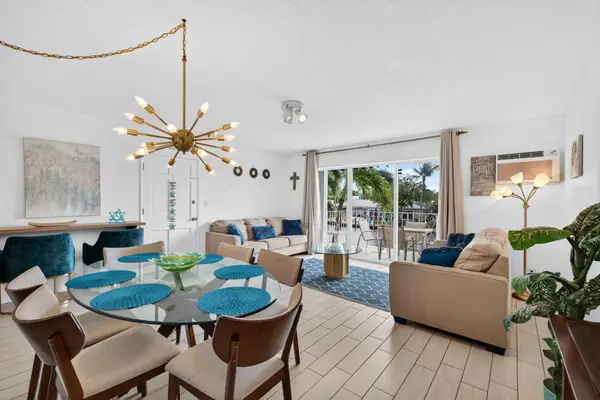2830 NE 30th Street #19, Fort Lauderdale, FL 33306
