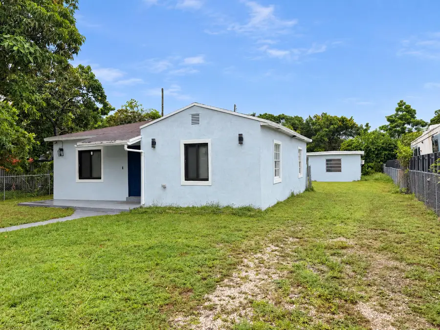 925 NW 121st Street, North Miami, FL 33168 - #2