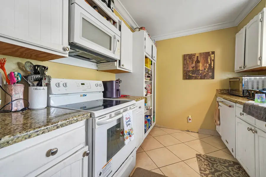 710 NE 7th Street #207, Boynton Beach, FL 33435 - #3