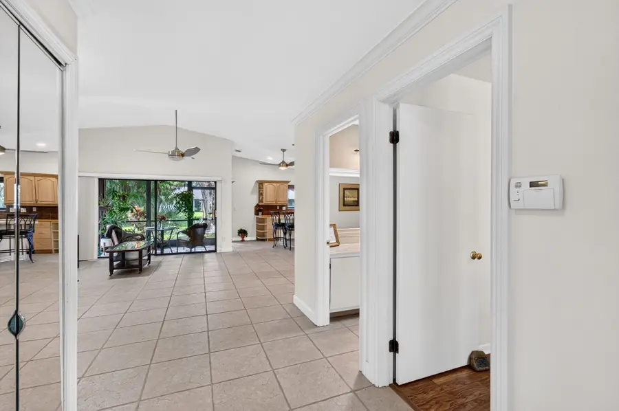 4 Fawlkland Circle, Boynton Beach, FL 33426 - #3