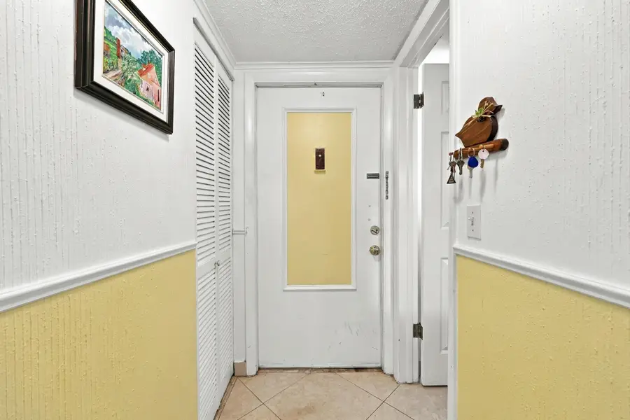3940 NW 42nd Avenue #313, Lauderdale Lakes, FL 33319 - #3