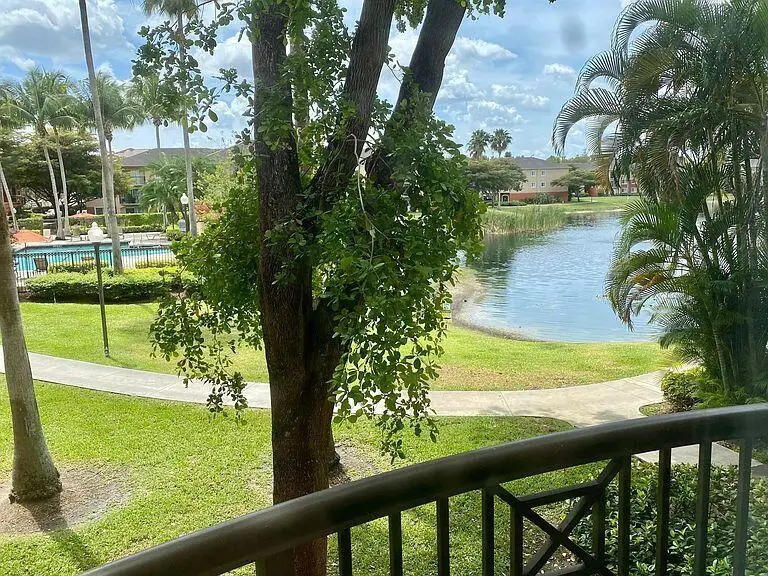 4163 N Haverhill Road #1211, West Palm Beach, FL 33417 - #3
