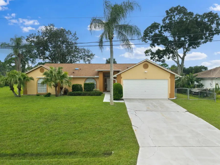 370 Carol Drive Ne, Palm Bay, FL 32907 - #2