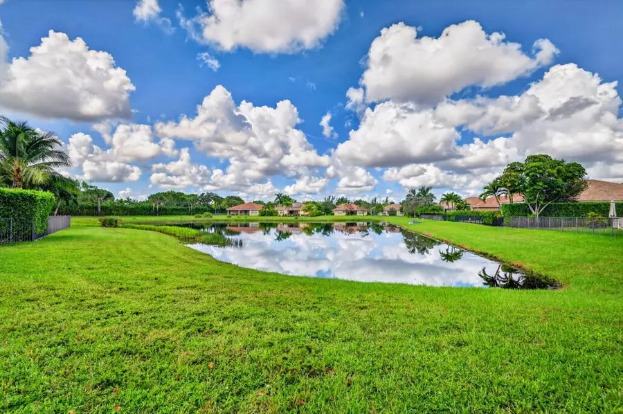 9070 Winterhaven Circle, West Palm Beach, FL 33411 - #2
