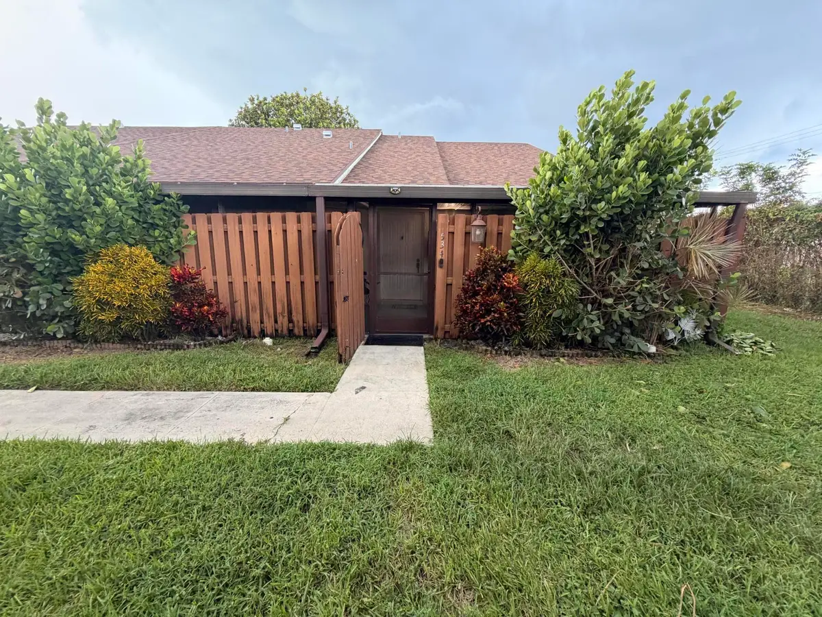534 Springdale Circle #53-D, Palm Springs, FL 33461 - #1