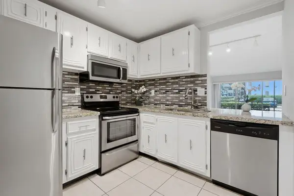 485 N Pine Island Road #A105, Plantation, FL 33324