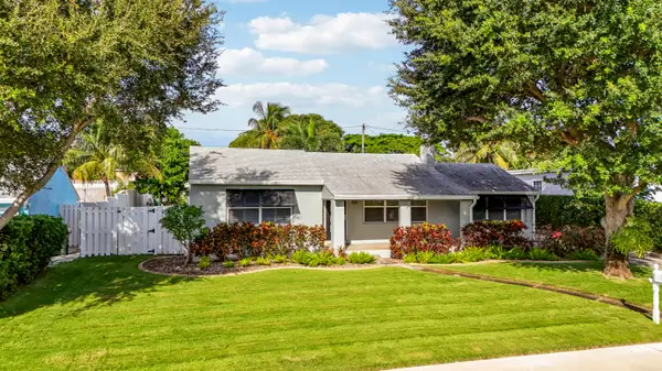 1111 N B Street, Lake Worth Beach, FL 33460
