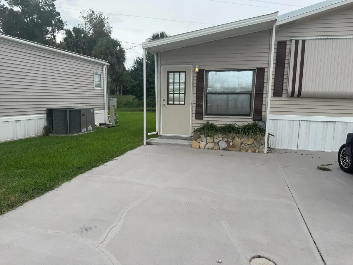 5602 SE 67th Avenue, Okeechobee, FL 34974 - #1