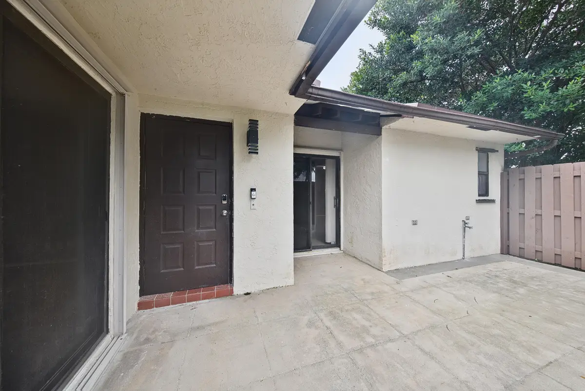3402 Waterview Circle #B, Palm Springs, FL 33461 - #1