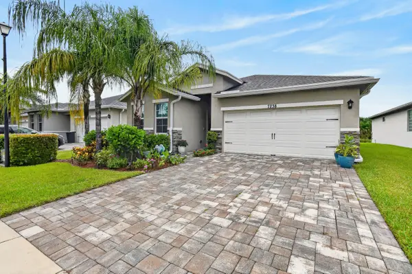 7238 SE Pine Valley Court, Hobe Sound, FL 33455