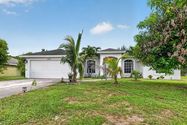 422 SW Tulip Boulevard, Port St Lucie, FL 34953