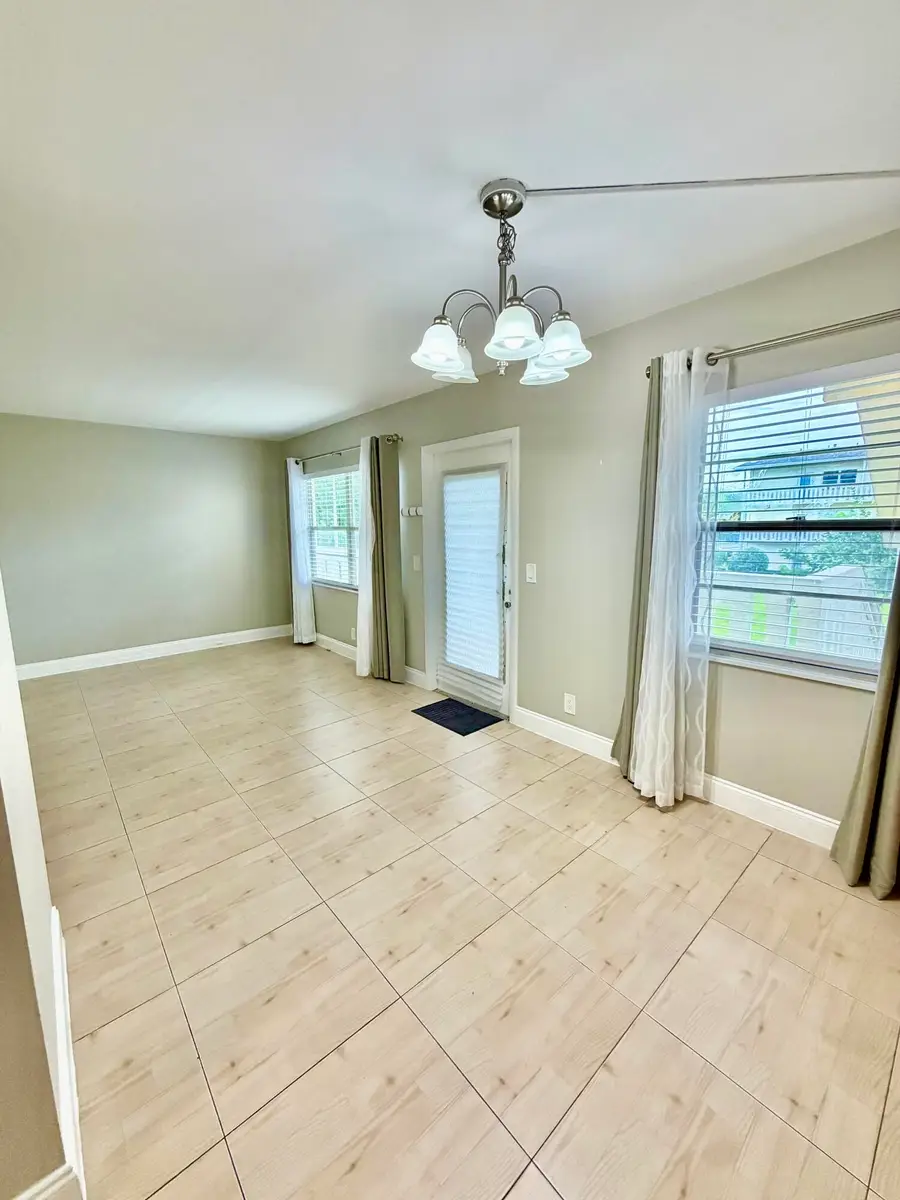 153 Dorset D, Boca Raton, FL 33434 - #3