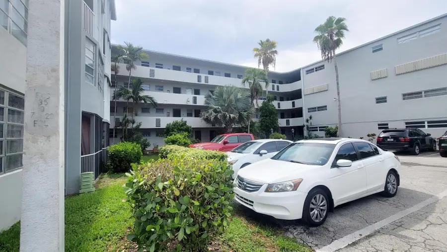 1660 NE 191st Street #308-1, Miami, FL 33179 - #3