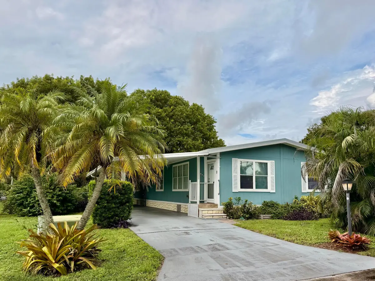 407 NE 8th Avenue, Okeechobee, FL 34972 - #1