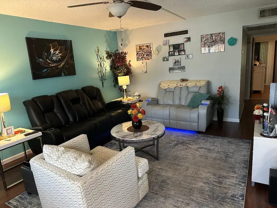 2023 Lyndhurst I, Deerfield Beach, FL 33442 - #2