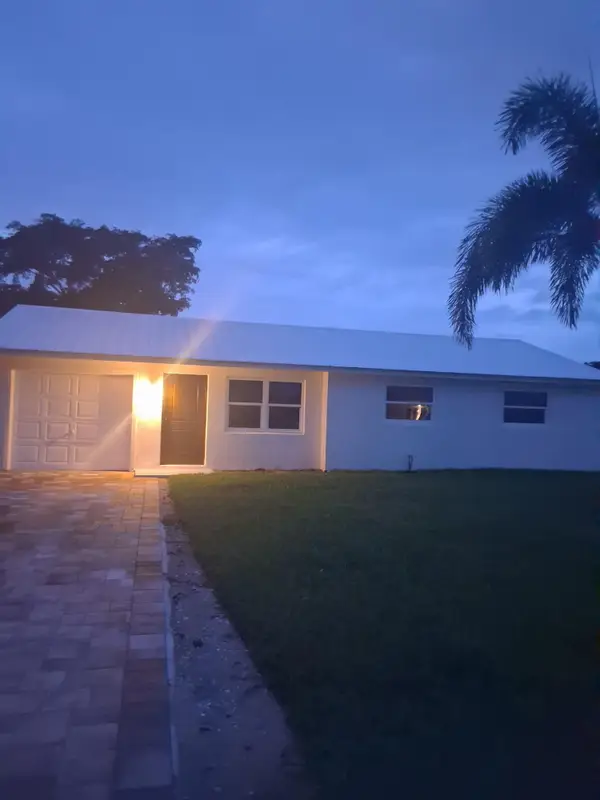 19052 SE Suddard Drive, Jupiter, FL 33469
