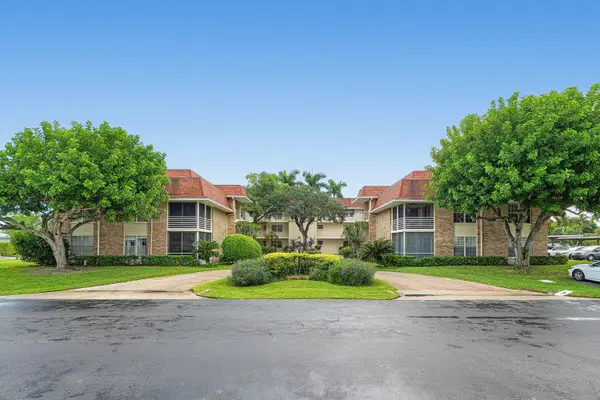 5510 Tamberlane Circle #247, Palm Beach Gardens, FL 33418