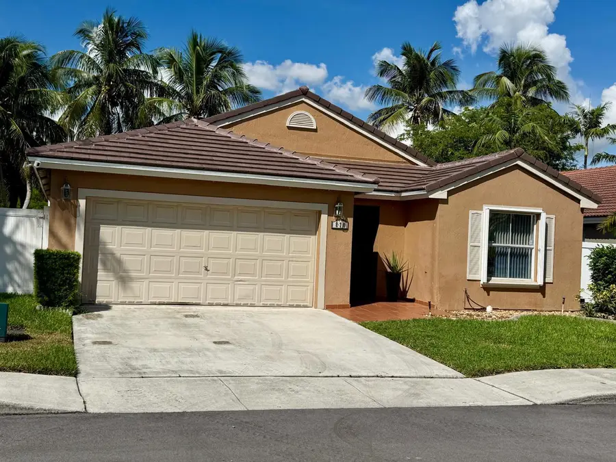 870 NW 166th Avenue, Pembroke Pines, FL 33028 - #2