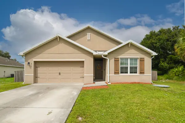 613 SW Post Terrace, Port St Lucie, FL 34953
