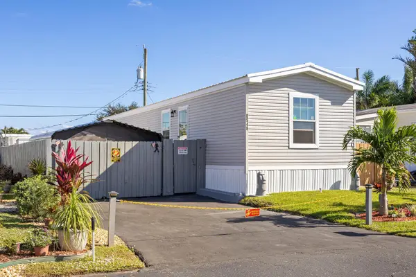 8948 Oak Street, Boynton Beach, FL 33436